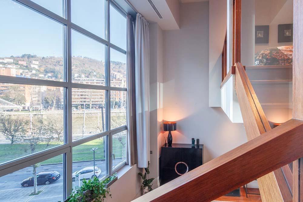 דירות בילבאו Vivienda Turistica Duplex Isozaki-Guggenheim מראה חיצוני תמונה
